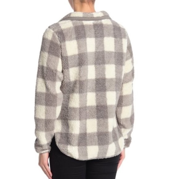 Te Verde Faux Shearling O-Ring Zip Pullover - Picture 2 of 2